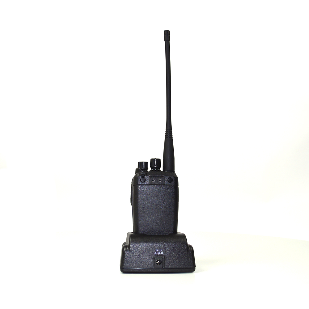 C1240_7 Midland ARCTIC Portable Maritime Radio Station with accessories included Code C1240