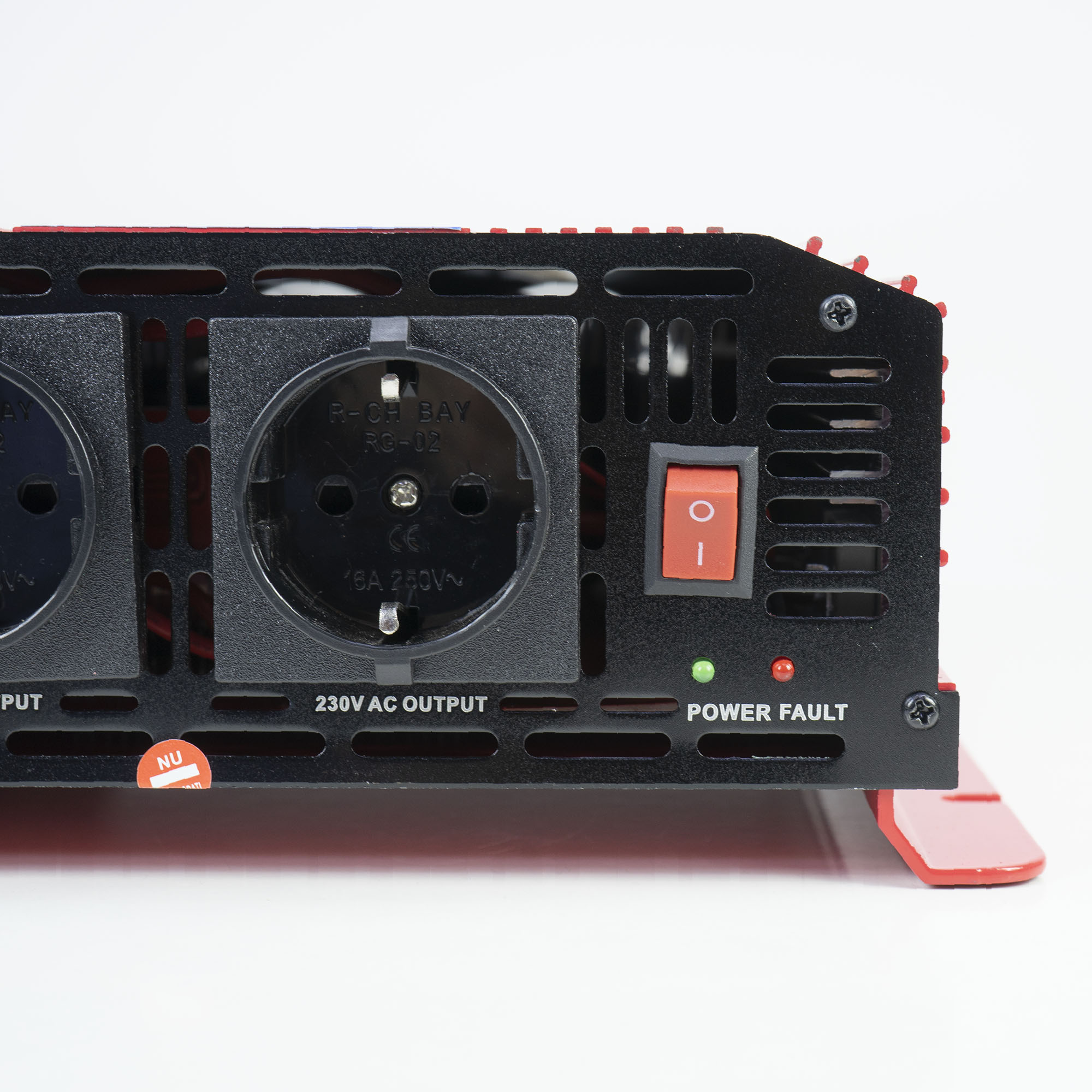 Inverter voltage PNI L3000W power supply 12V 230V output – view 7 Inverter voltage PNI L3000W power supply 12V 230V output – view 7